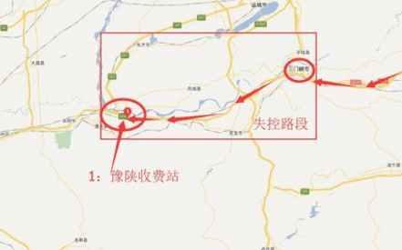 奔驰高速上巡航失控，一小时狂奔百公里，车主换成你该如何保命