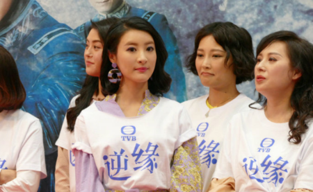 林峰堂妹结婚3年未生子,无视夫家亿元奖励,依