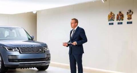 18款路虎揽胜终于到店，全新前脸，豪华感十足，比17款贵10万！