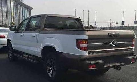 买普拉多后悔了，这车比猛禽大一圈，长5米6配四驱，才12万起