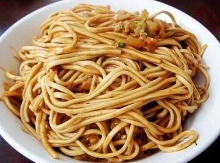 揭秘武汉热干面的调料配方，趁热拌均吃，保你百吃不厌！