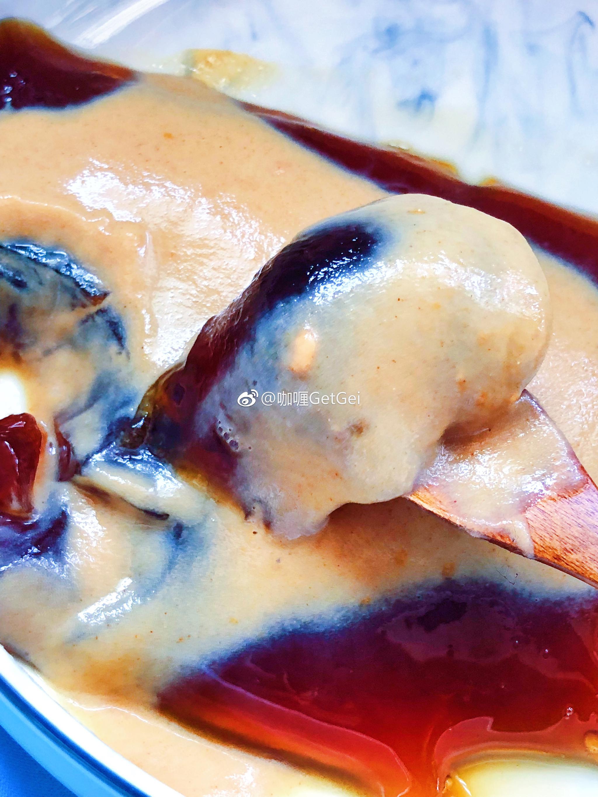 给你们安利一个爆炸好吃的黑糖布丁!有两个口