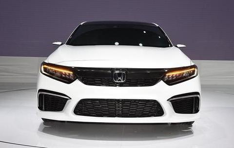 十代雅阁是“假”的，以后本田主推这辆B级车，全面超越CC