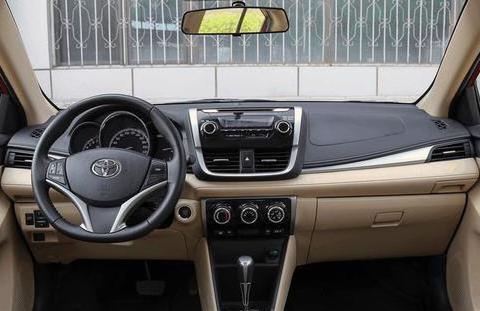 这车1公里2毛5, 颜值吊打捷达桑塔纳, 售5万配ESP