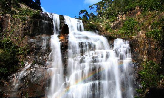 看看当年南海坠机事件中美国军机的迫降地,如