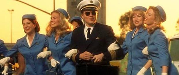 此人是电影《猫鼠游戏》真实原型,也是美国FB