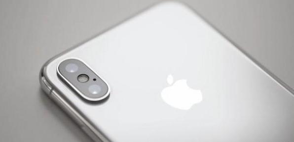 人像拍照哪家强? 华为P20 Pro、iPhone X人像