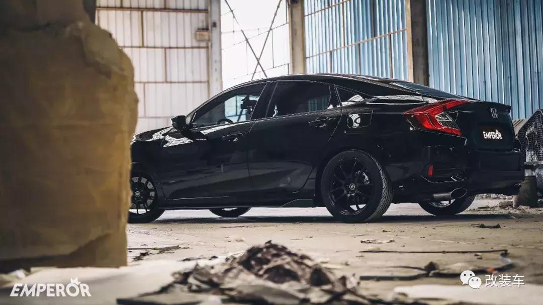 又黑又帅又低调, 来自上海的本田十代思域改装