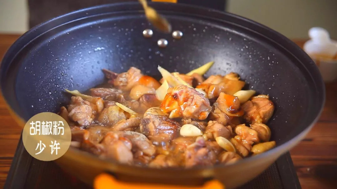 中餐厅赵薇做的爆款:香菇黄焖鸡,这样做简单又