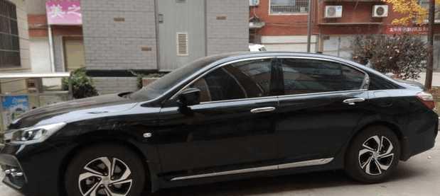 女子18万提雅阁，三个月后坦言：不愧是本田车，油耗就是低！