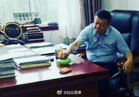 延安:富县一局长与女人开房竟公款报销!