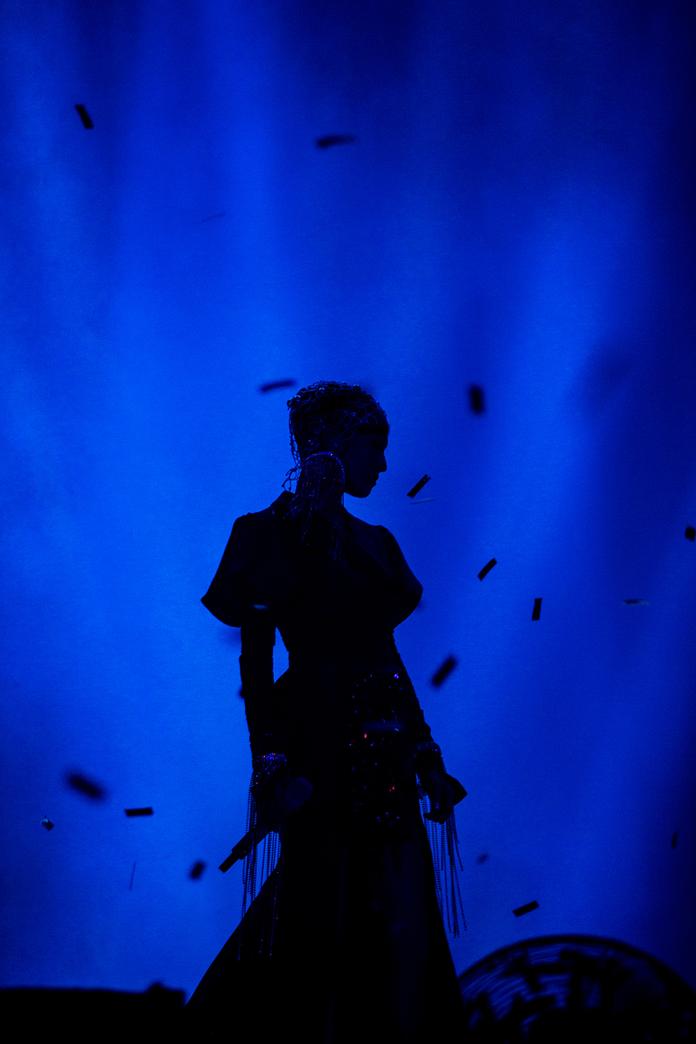 张韶涵“旅程”首站上海告捷 神秘嘉宾惊喜现身