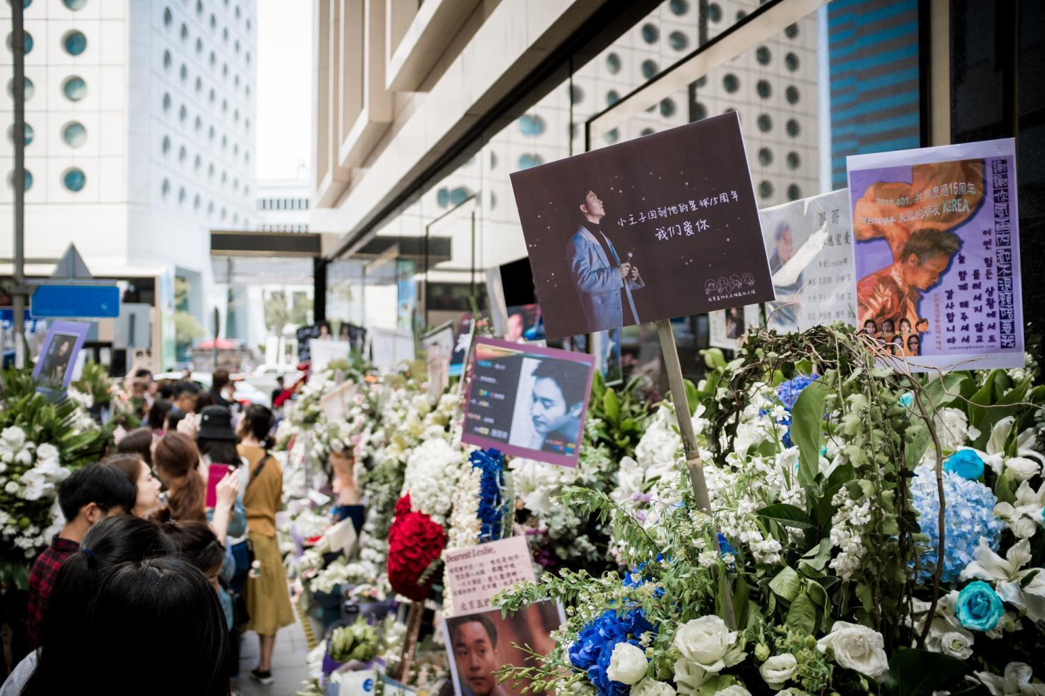 实拍:哥哥张国荣去世十五周年,香港文华酒店旁