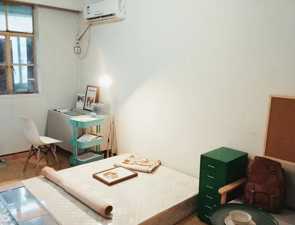 小伙花3500让出租屋“大变样”!网友调侃:活的比女孩子还精致!