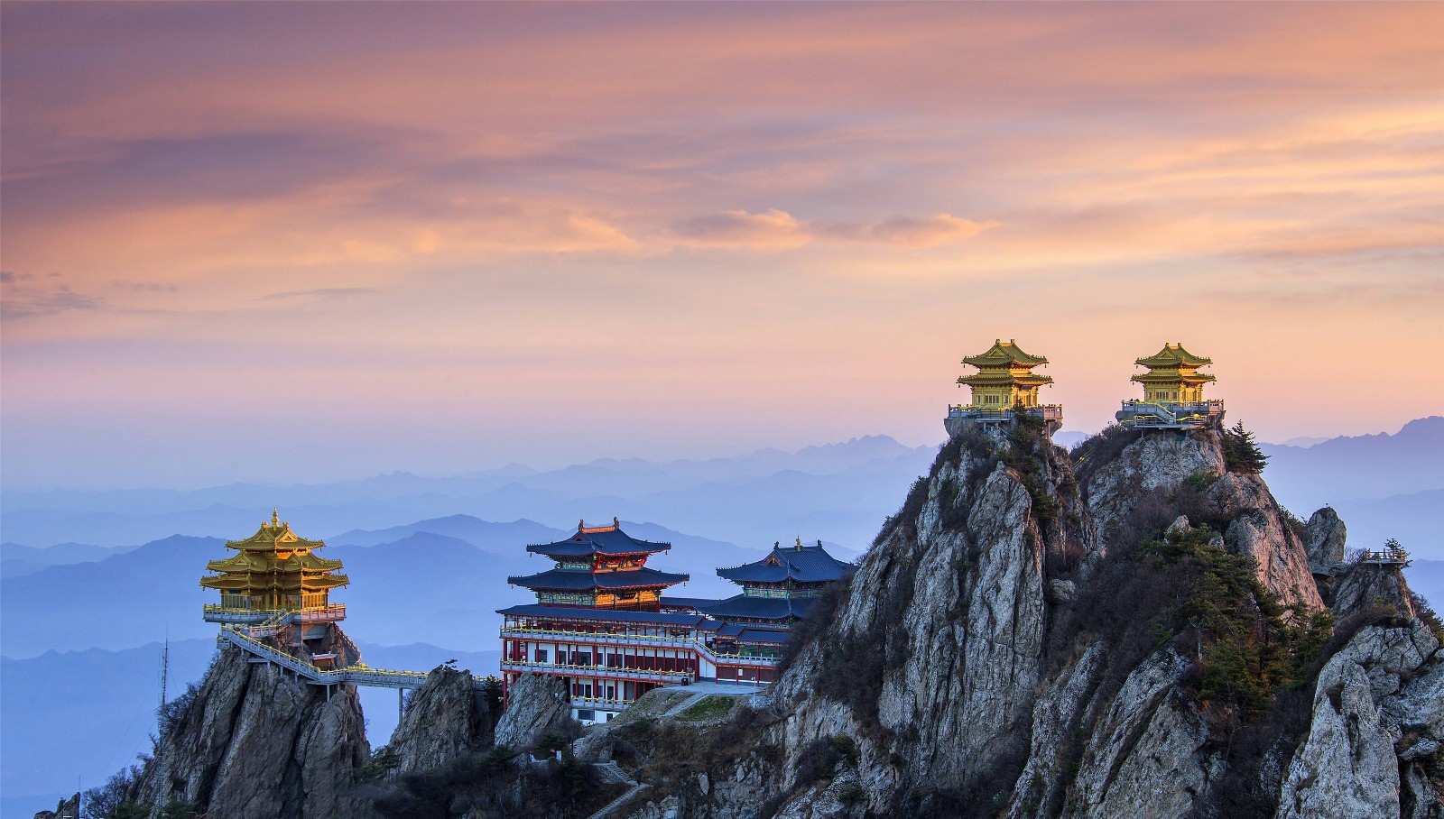 邓小平故居景点周末开放旅游吗?