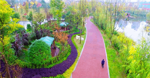 广东这家物业管理公司每天早上要求保洁阿姨列