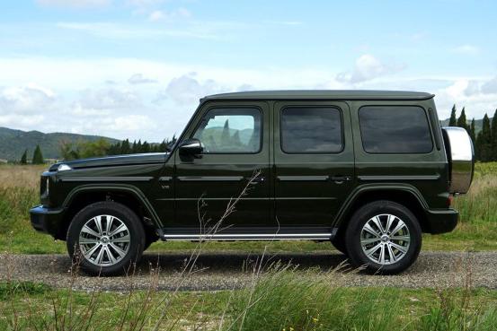 换代也没变化，奔驰放出话：这车到下个世纪也不换外观了