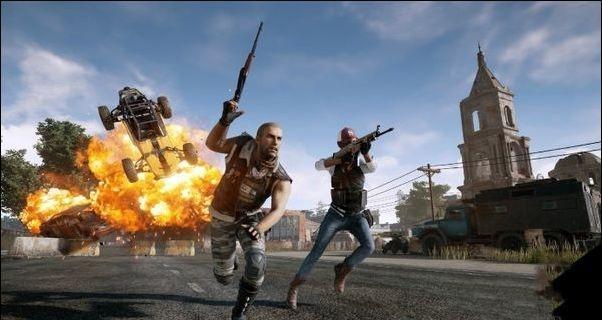 绝地求生的两个中国人装外国人的搞笑瞬间