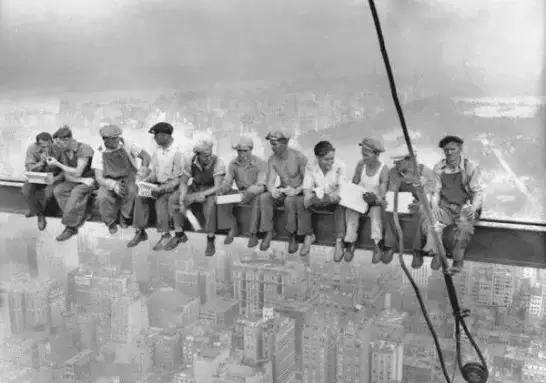 老照片: 监狱里的斯大林, 普京与里根的特别会面