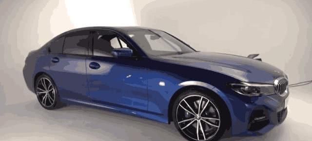 新一代宝马3系即将上市,尺寸大增,售价28万起