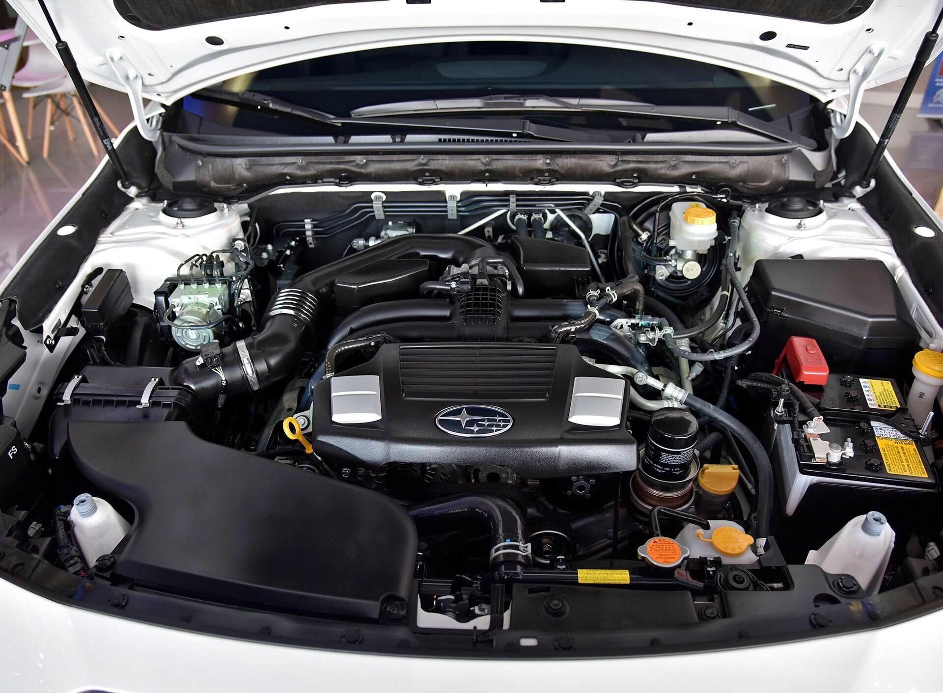 汉兰达输得心服口服！15万设计50万驾驶体验？最安全跨界SU