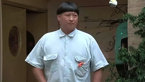 的动作片,十几位动作演员,当年却看哭了许多人|成龙|阿达|洪金宝_新浪