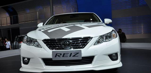 想买车? 丰田锐志高颜值很实用