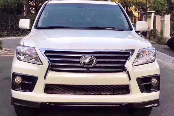 新车128万，如今仅售15万，V8发动机5门8座，越野商务兼顾