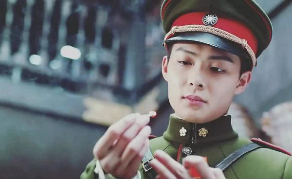 《沙海》张铭恩与王皓轩同为90后,网友吐槽演技差距太大!