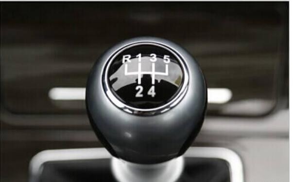 你知道开手动挡车最重要的是什么吗?