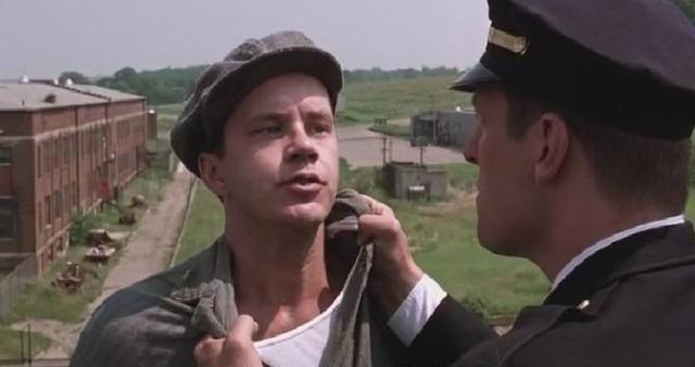 在美国逃税有多难,FBI都无可奈何的黑帮教父,被