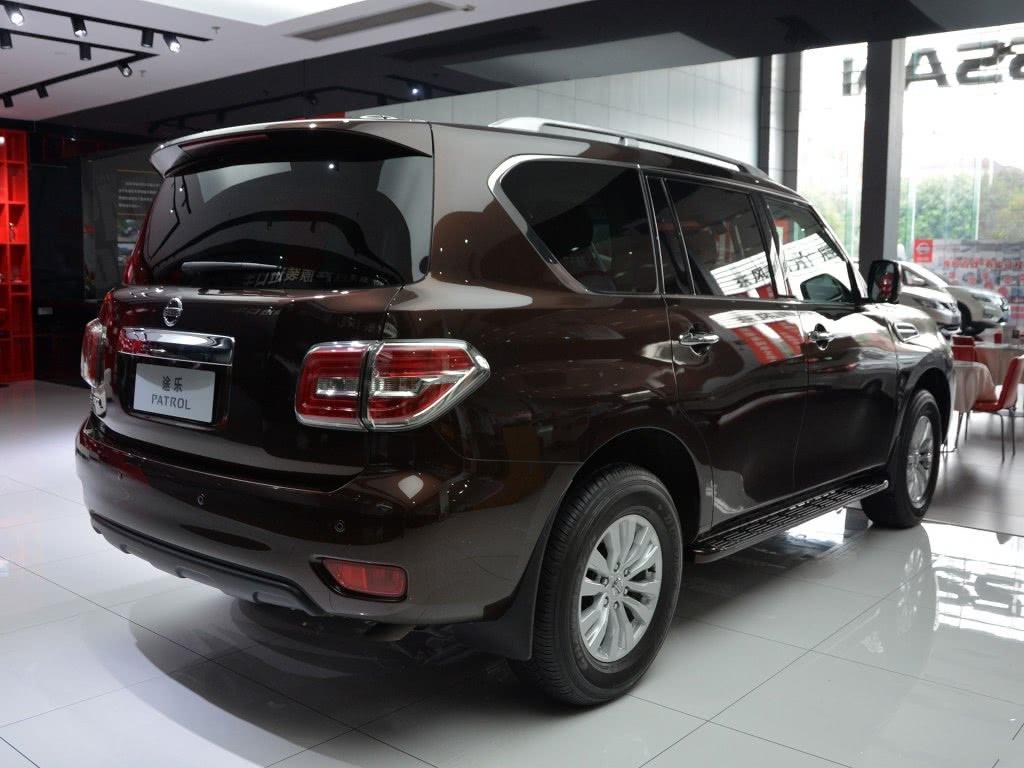 被大切诺基逼急了！进口大型7座SUV，配4.0L7AT，比陆巡霸道！