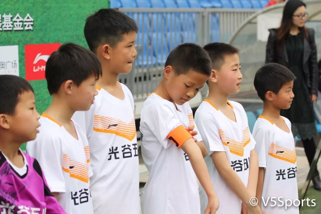 李铁助力校园足球!2018首届中国城市少儿足球