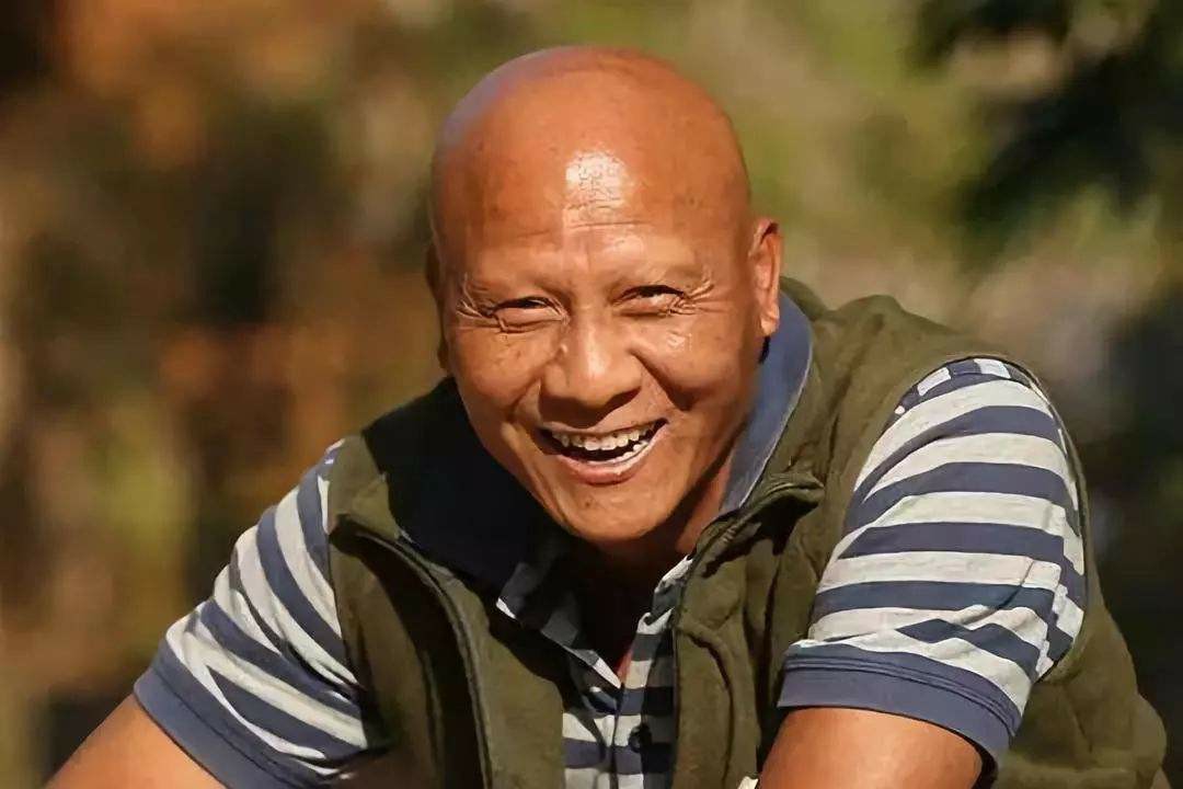 李连杰和计春华的关系到底怎么样?为何到死都没有一句话?