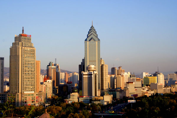 且末总人口_老坑和田且末糖玉图片(3)