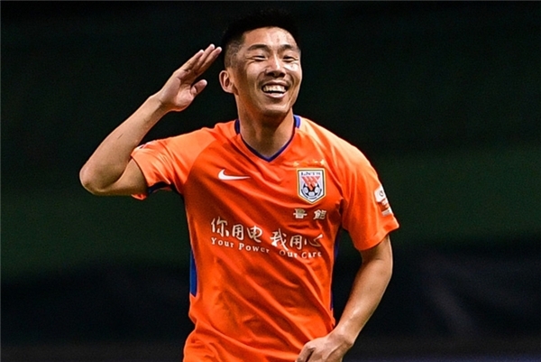 高情商!国足1米7新人太拼被认成韩国外援 他机