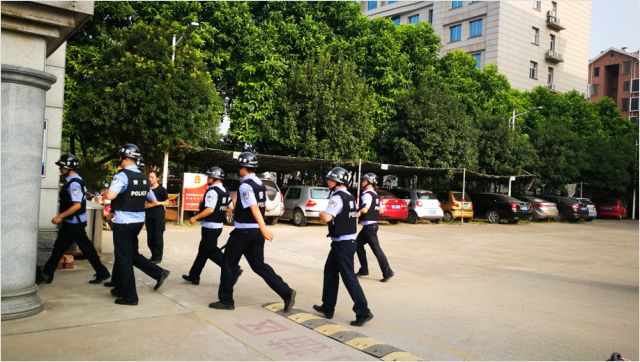 信息化+联动 看柳江法院法警如何为审判执行