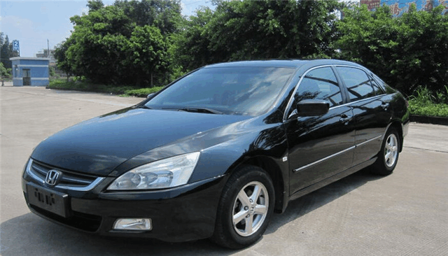 2万块钱买本田雅阁还是买悦翔V3, 很多人都选错了, 这样选最值