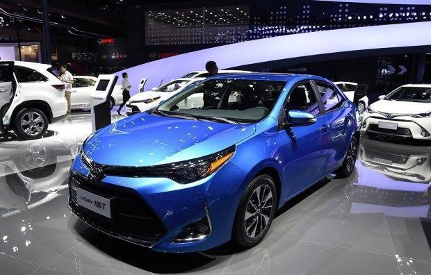 就是因为太省油, 这款丰田成了网约车界的新宠, 颜值不输思域