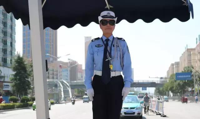 陇西最美女交警！