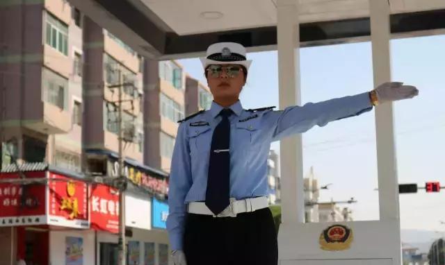 陇西最美女交警！