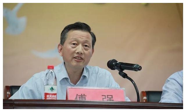 日照一中举行2018届毕业典礼