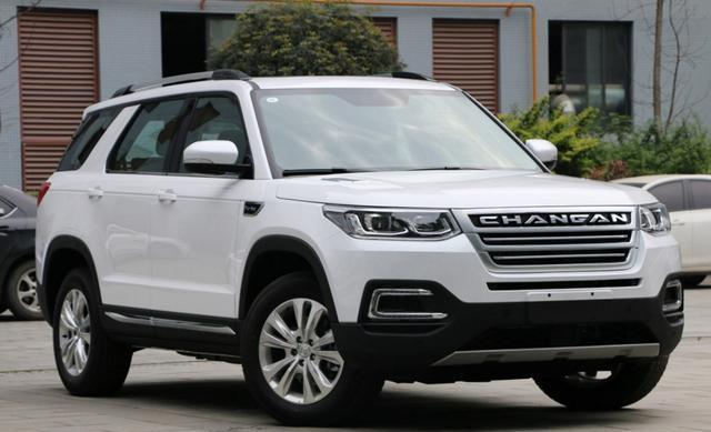 长安CS95, 比GS8便宜, 车长接近5米, 颜值还高