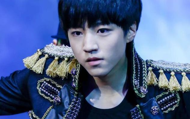 才刚成年身价就高达2.48亿, 称要买兰博基尼毒药!