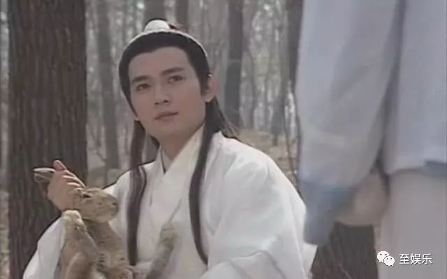 粉丝b站舔屏焦叔?只能怪焦恩俊年轻时美颜盖世,特别是古装!