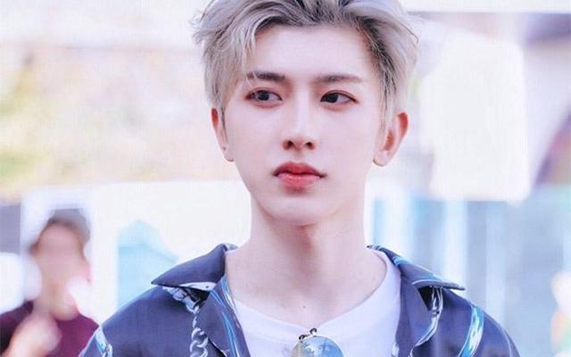 他的出现 突然感觉吴亦凡鹿晗都挺爷们 网友:男