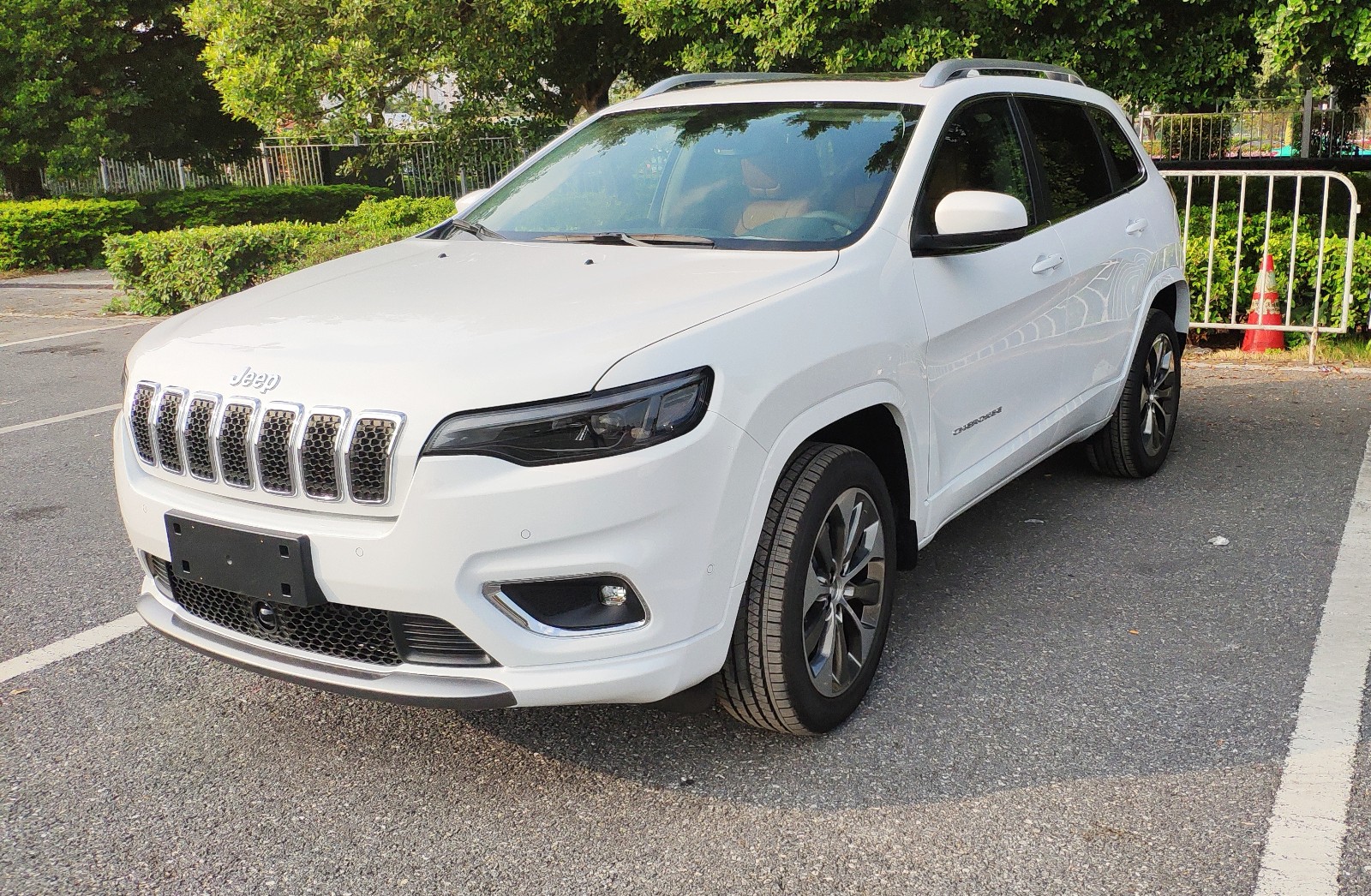 广州车展探馆:JEEP改款自由光实车再爆