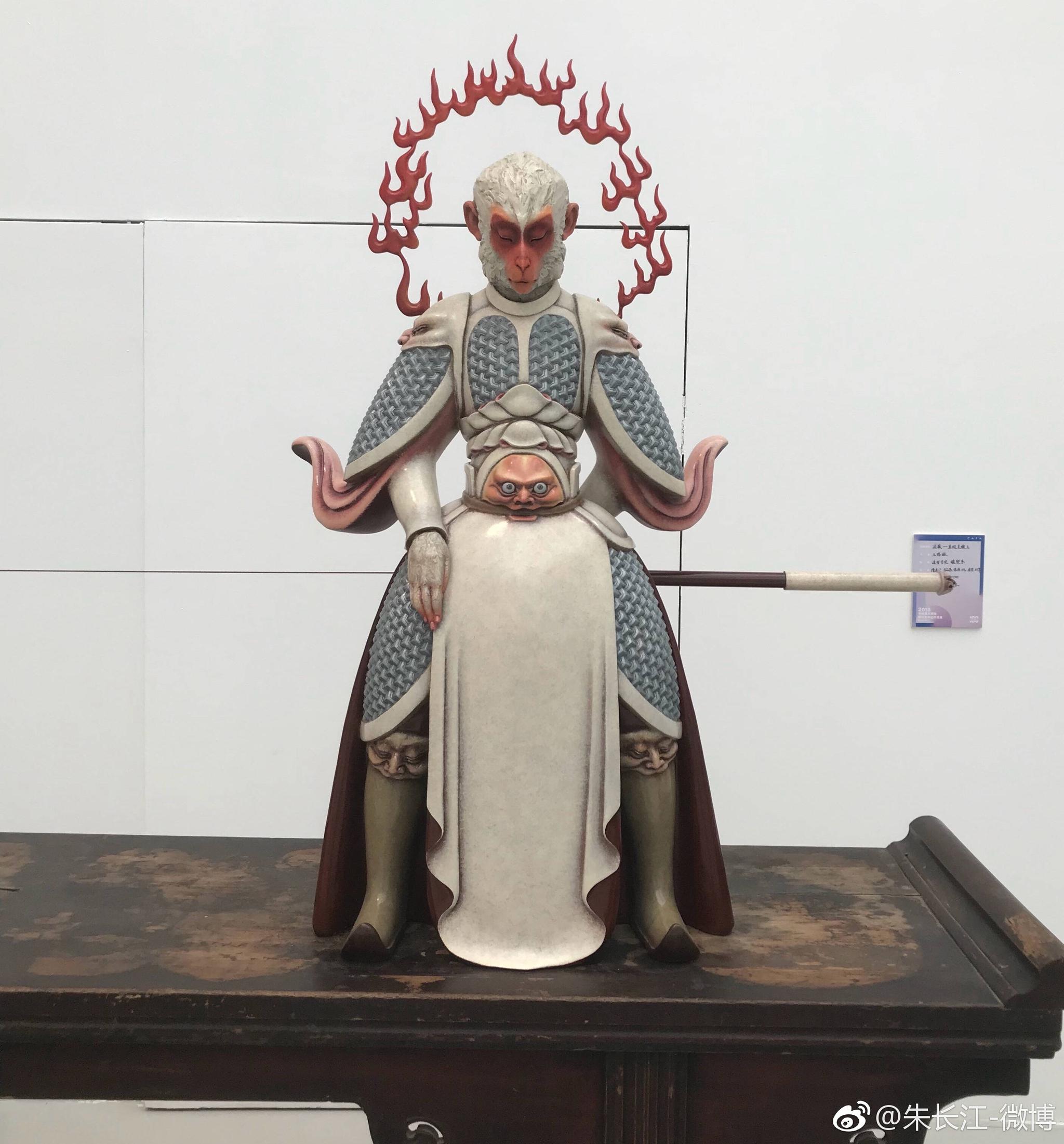 真假美猴王雕塑图片展示