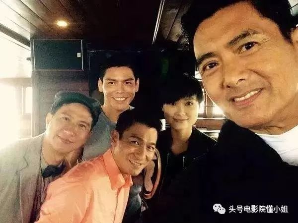 周润发63岁生日发嫂送蛋糕藏玄机 曝光两人关