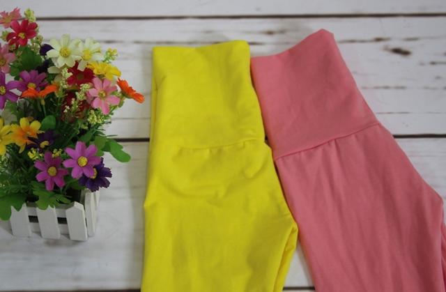 应该给宝宝做一件,这样的高腰护肚的打底裤 附